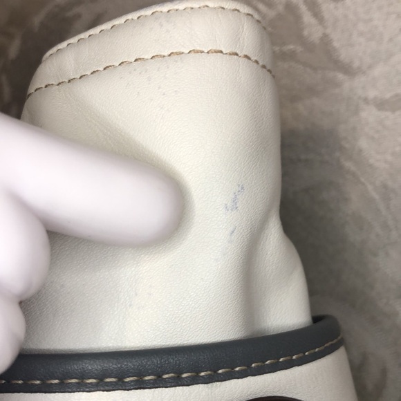 Coach Leather Tote East/West Gallery Tote. - Picture 10 of 17